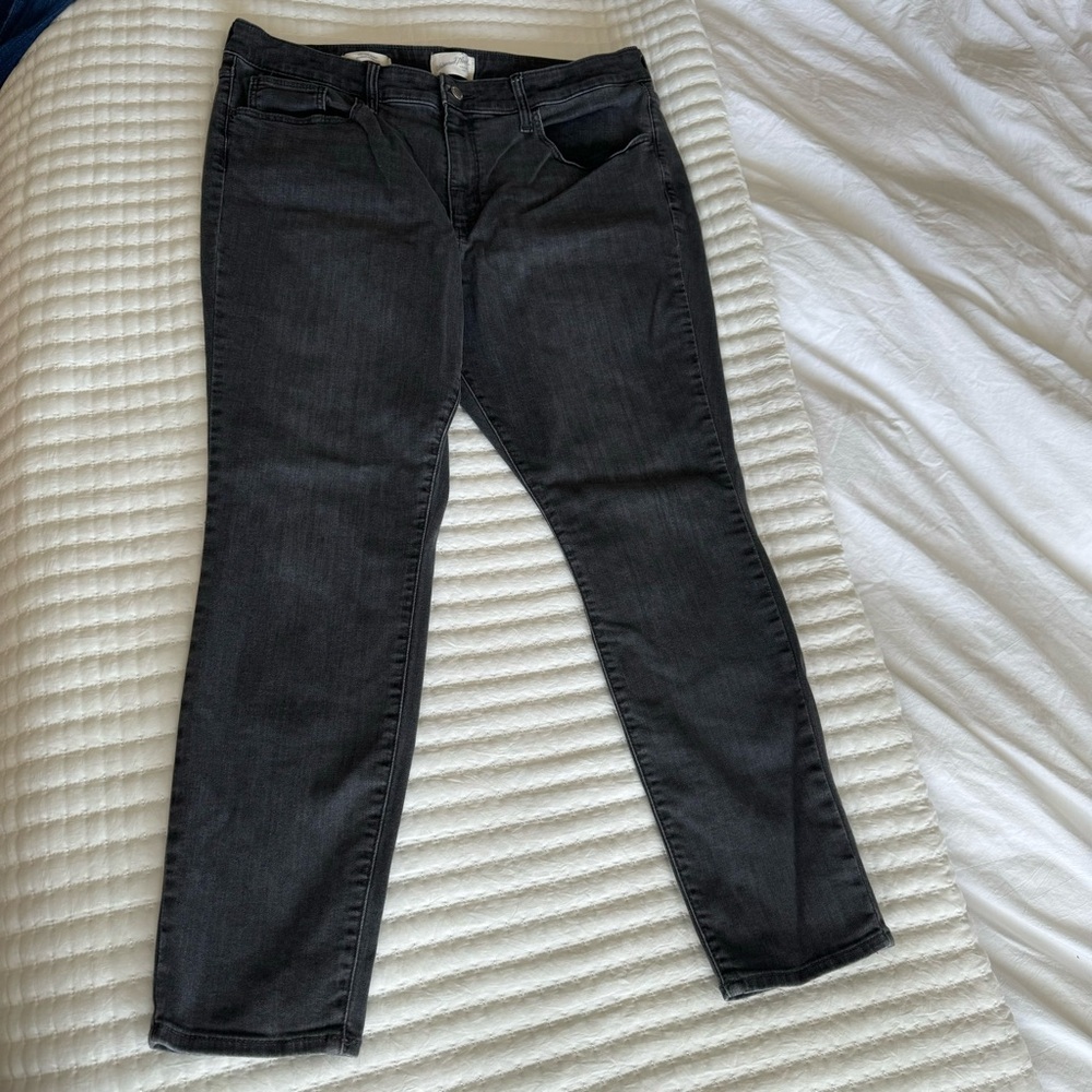 Universal Thread Jean Bundle - Picture 8 of 10